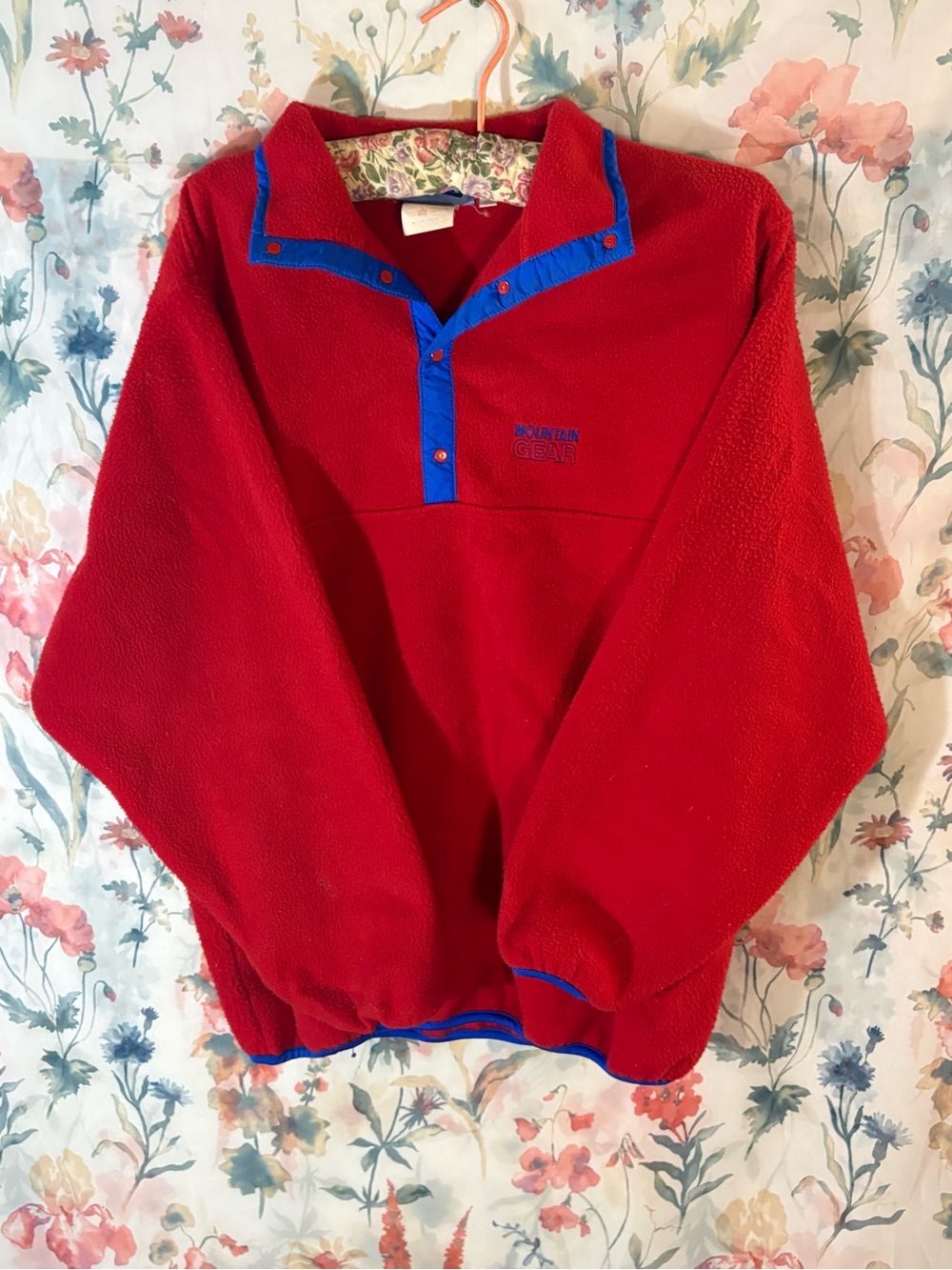 Vintage Red Fleece Pullover with Blue Trim - Picture 2 of 9